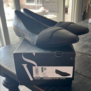 Simply Vera Vera Wang Black Flats Sleek Versatile Design